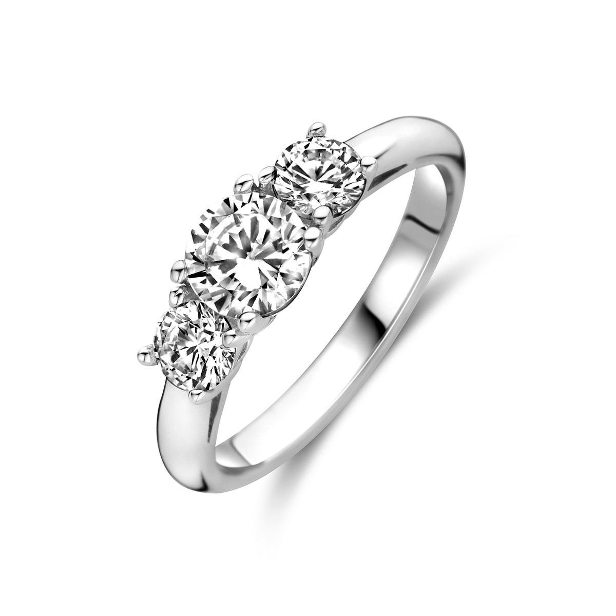  Draag deze elegante ring solo of combineer met andere sieraden voor een verfijnde look. Perfect voor elke gelegenheid.
