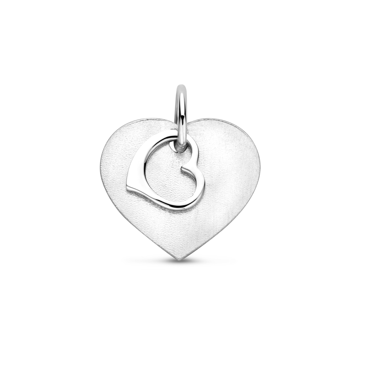 Gerhodineerd 925 zilveren gematteerde hartje graveerhanger uitgevoerd met een losse gepolijste hanger. De hanger heeft een totale hoogte van 15mm en een graveergedeelte van 13x14mm en een dikte van 0.7mm.