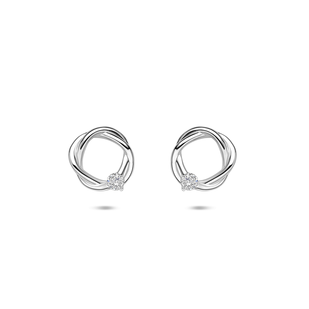 Gerhodineerd 925 zilveren oorknoppen uitgevoerd met zirkonia. De oorknoppen hebben een diameter van 10mm.
