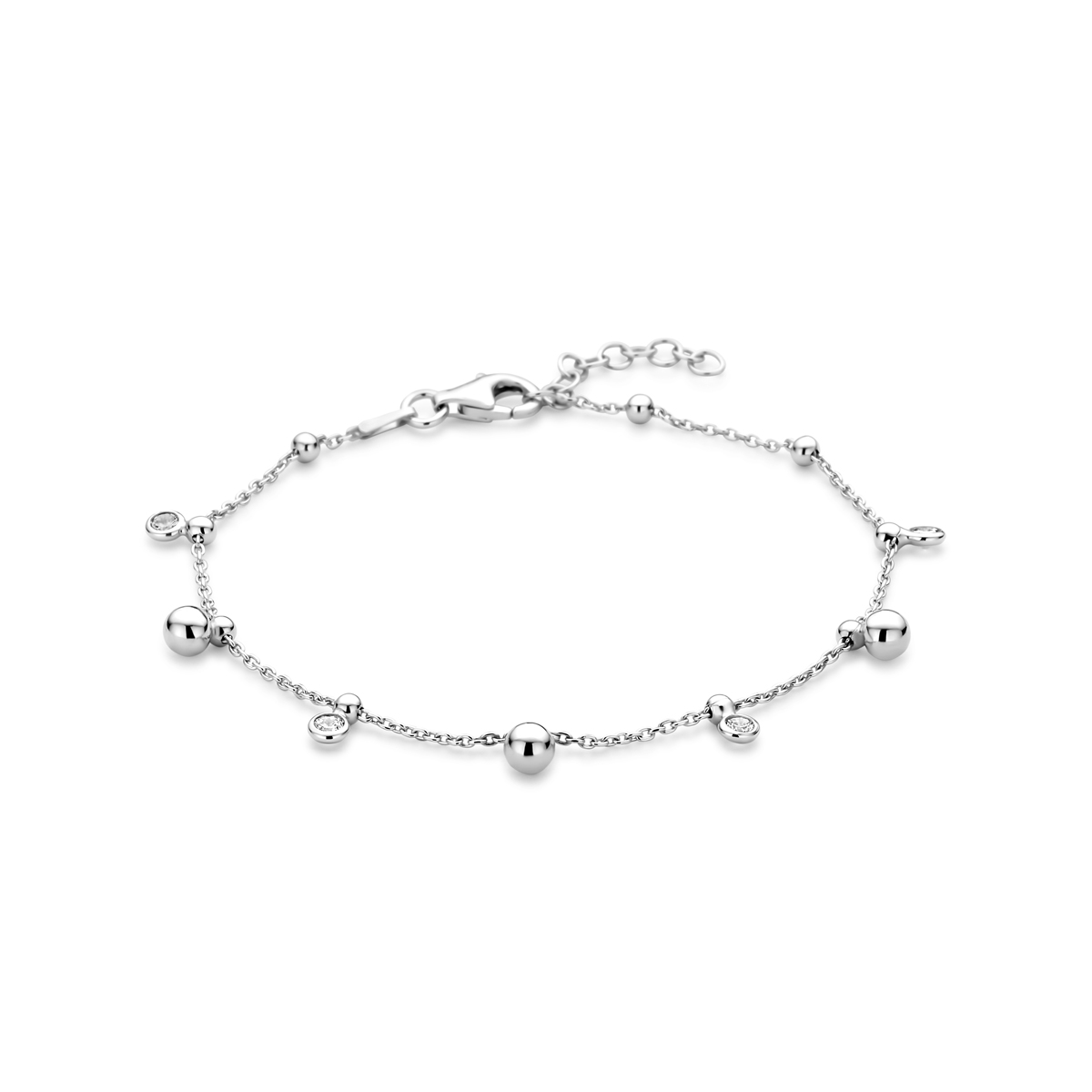 Gerhodineerd 925 zilveren armband uitgevoerd met zirkonia. De armband heeft een draaglengte van 17cm en een extensie van 2cm. Uitgevoerd met karabijnsluiting.