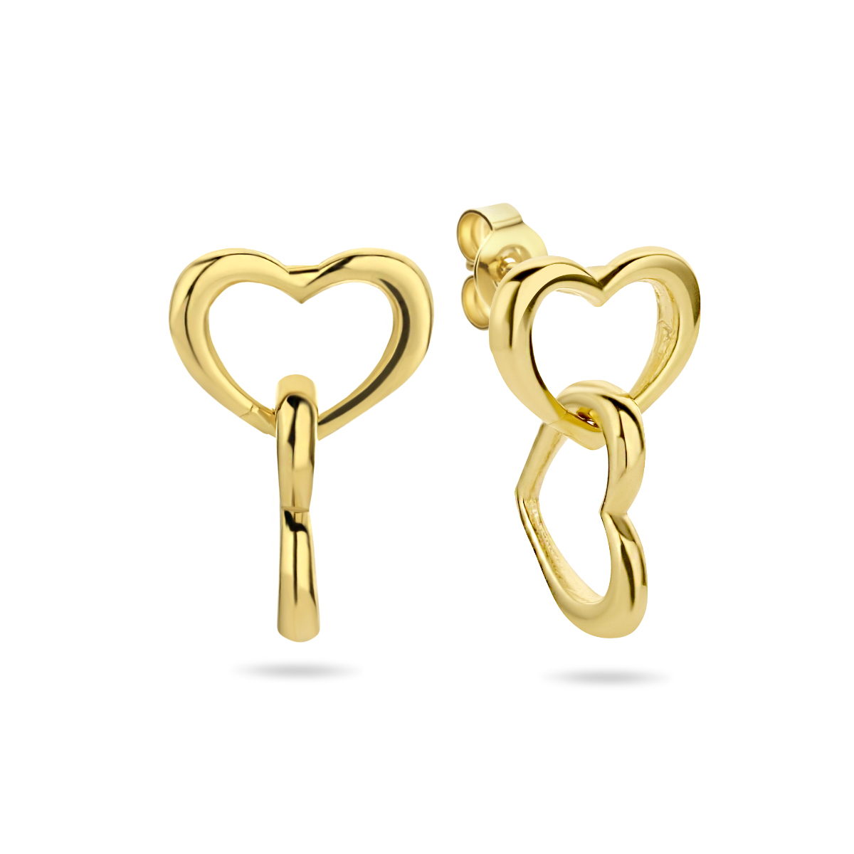 Verguld op 925 zilveren oorhangers uitgevoerd met twee hartjes. De oorhangers hebben een totale hoogte van 13mm en een breedte van 8.5mm. Geen garantie op de plating.