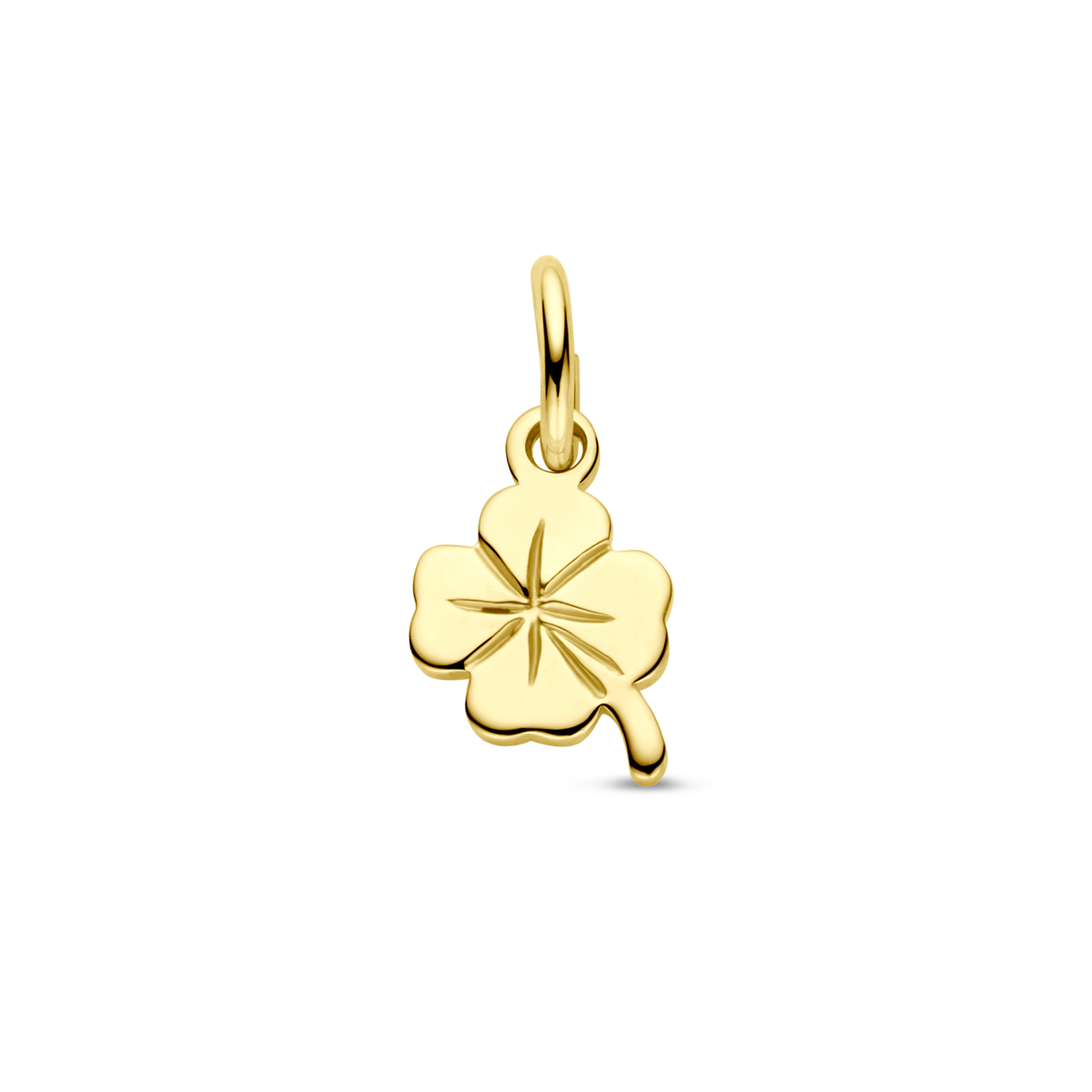 Geelgouden klaver hanger 7.5x6.0mm. uitgevoerd met een stevig hangoog. De hanger is in verschillende afmetingen te verkrijgen in onze collectie.