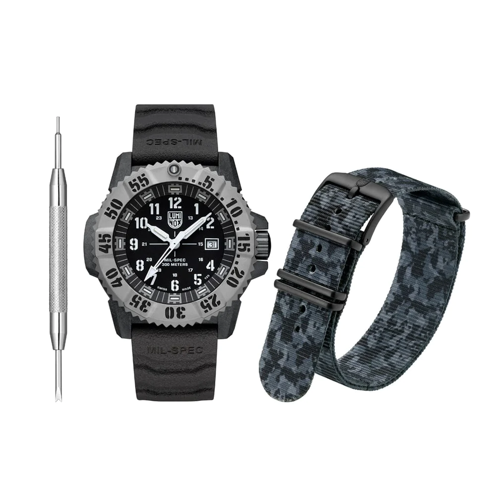 Luminox - Land Collection. Military Spec. Black/White. Quartz 300m WR Saffierglas + extra band - XL.3351.SET