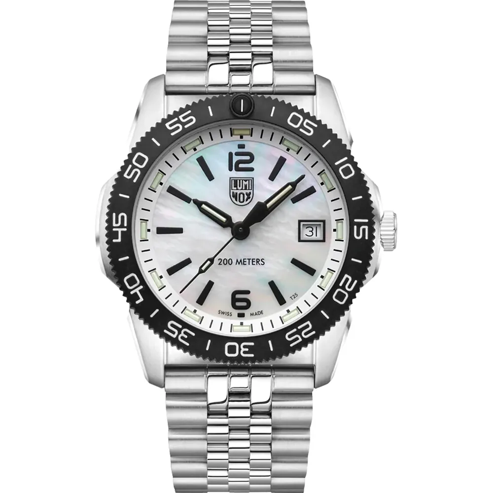 Luminox - Sea Collection. Pacific Diver. Mop/White. Quartz 200m WR Saffierglas - XS.3126M