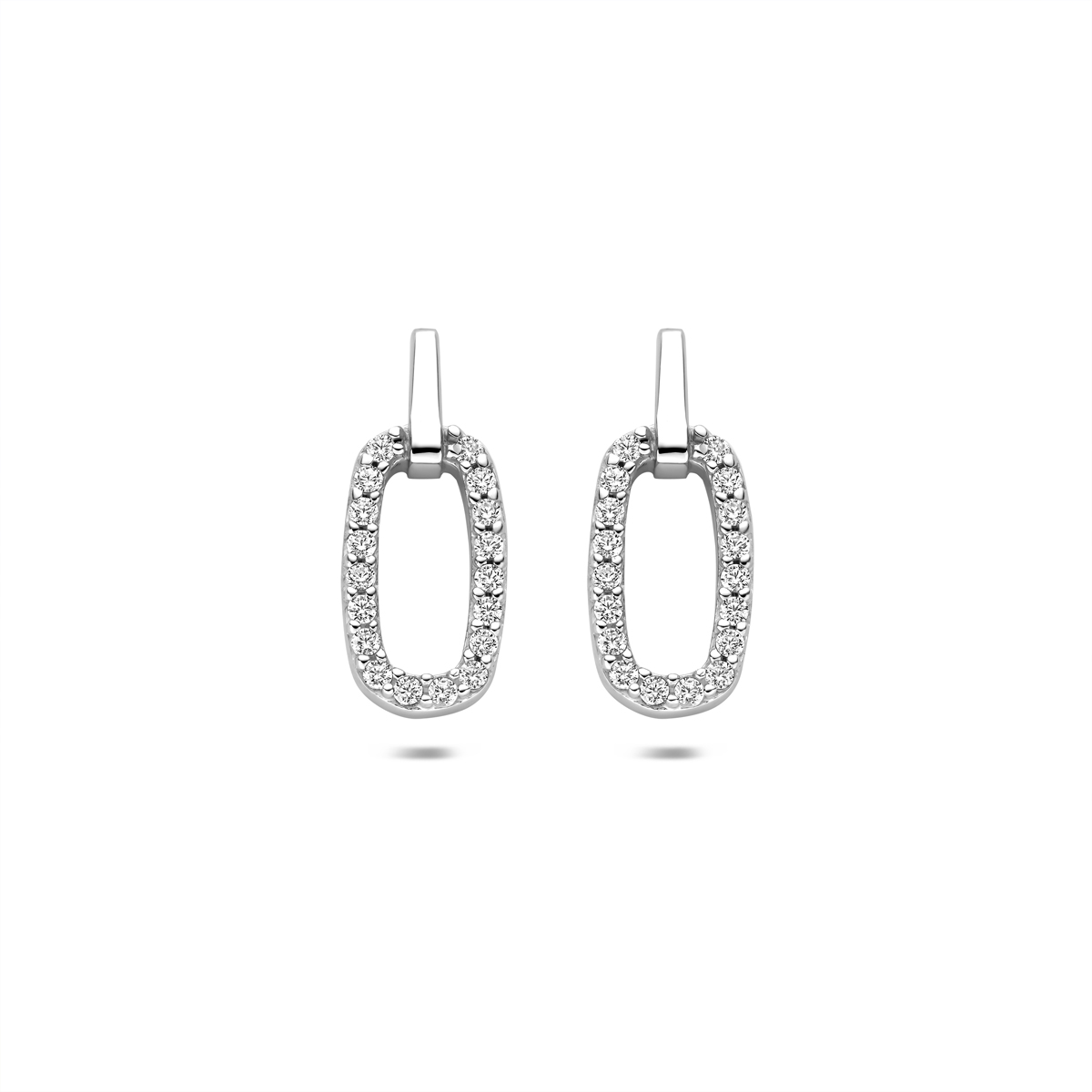 Gerhodineerd 952 zilveren oorknoppen uitgevoerd met zirkonia. De oorknoppen hebben een afmeting van 16,5x7mm.