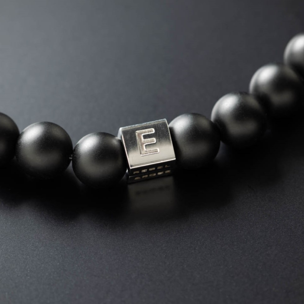  van het merk Rebel & Rose.
let op! deze click bead bevat een infinity symbool ipv een letter
de foto is ter referentie