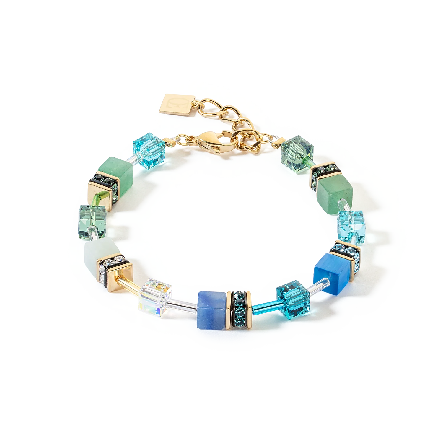 De GEOCUBE® Iconic Precious armband in groen en turquoise brengt een ode aan je favoriete kleuren: groen en blauw. Het is een prachtige mix van natuur en elegantie die je liefde voor deze twee kleuren uitdrukt.