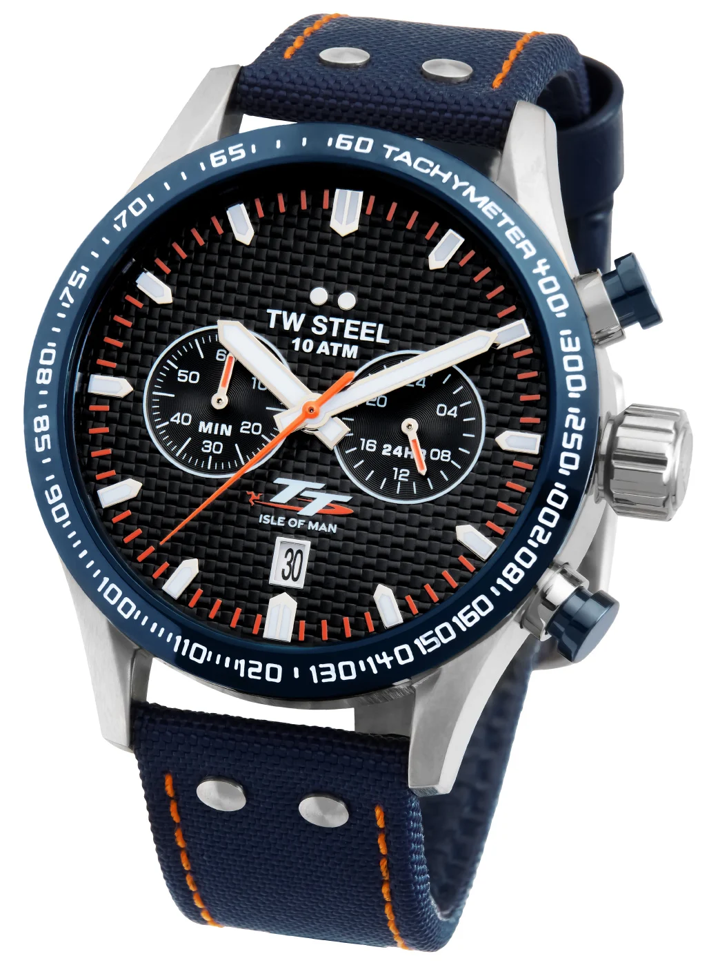 TW Steel TWVS128 TT Isle of Man Edition – Een Volante vol Karakter
De TW Steel VS128 is een krachtig statement voor de echte motorsportliefhebber. Dit limited edition horloge uit de gewaardeerde Volante-serie is ontworpen in samenwerking met de legendarische Isle of Man TT. Elk detail straalt snelheid, durf en exclusiviteit uit. Een unieke kans voor wie houdt van stoer design en zeldzaamheid aan de pols.