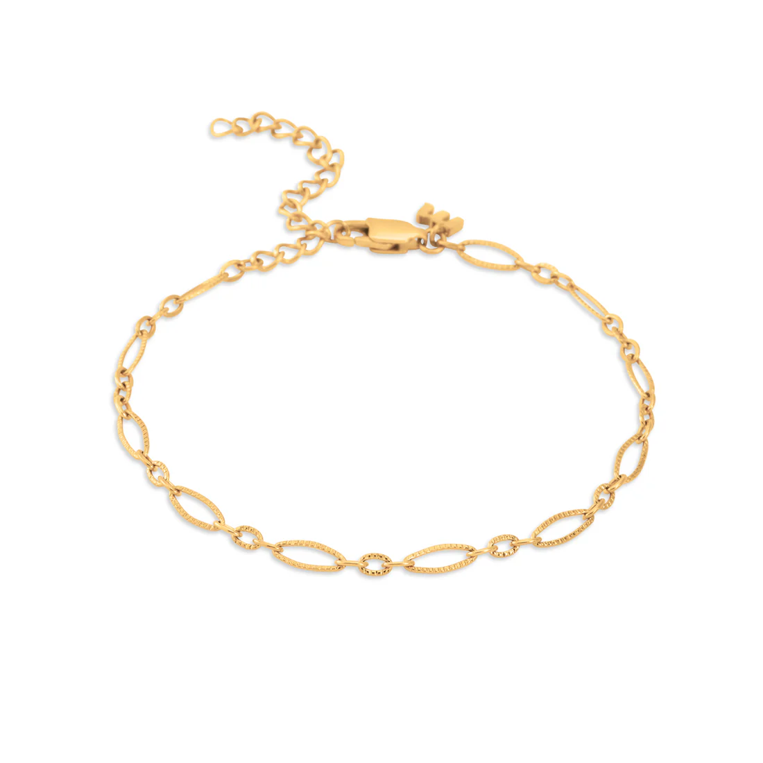 De Melano Friends Nola armband voegt een speelse touch toe aan jouw collectie. De diamantvormige schakels met ribbeltextuur zorgen voor een unieke uitstraling. Tip: combineer met de bijpassende Noor ketting. De Nola Armband is 16 cm lang (tot 5 cm extra verstelbaar) en is verkrijgbaar in een zilver-, rose goud- of goudkleurige plating.
