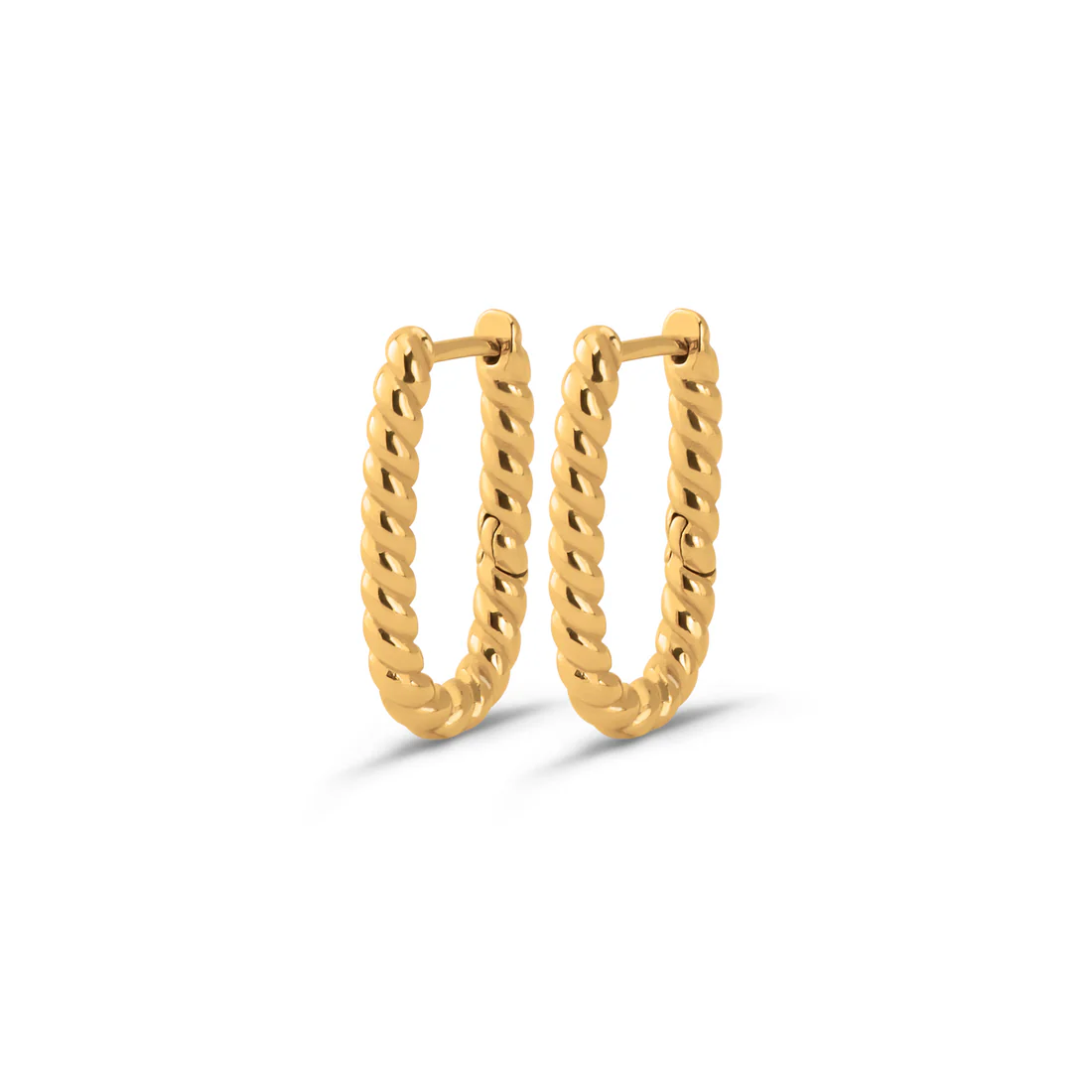 De Melano Friends Croissant oorbellen zijn ook voorzien van onze welbekende rope structuur en zijn daarom makkelijk te matchen met vele andere Melano sieraden. Met deze oorringen geef je een speelse maar verfijnde touch aan jouw outfit. De Croissant oorbellen zijn 3 mm dik, 15 mm breed en 22 mm lang en zijn verkrijgbaar in een zilver-, rose goud- of goudkleurige plating.