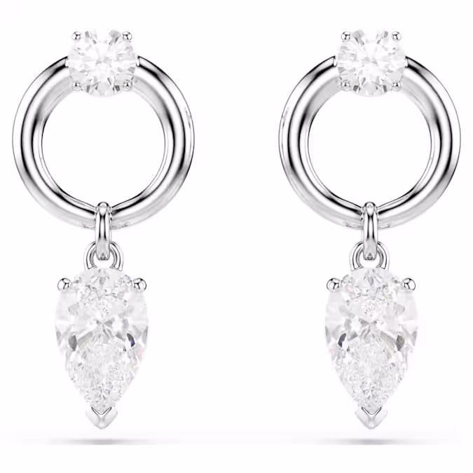 Vang het licht vanuit alle hoeken met deze unieke Mesmera-oorbellen. Elk glinsterend motief is voorzien van een Swarovski Zirkonia in de pear-slijpvorm, die is bevestigd aan een luxueuze ring met rhodium toplaag. In het midden is nog een Swarovski Zirkonia in ronde slijpvorm geplaatst. Draag ze samen met de bijpassende hanger om uw eigen adembenemende set te creëren.
Artikelnr.: 5723177
Collectie:  Mesmera
Formaat: 2.2 x 1 cm
Materiaal:  Rodium-verguld, Zirkonia
Kleur:  Wit
Gewicht (individueel product):  1.73 g