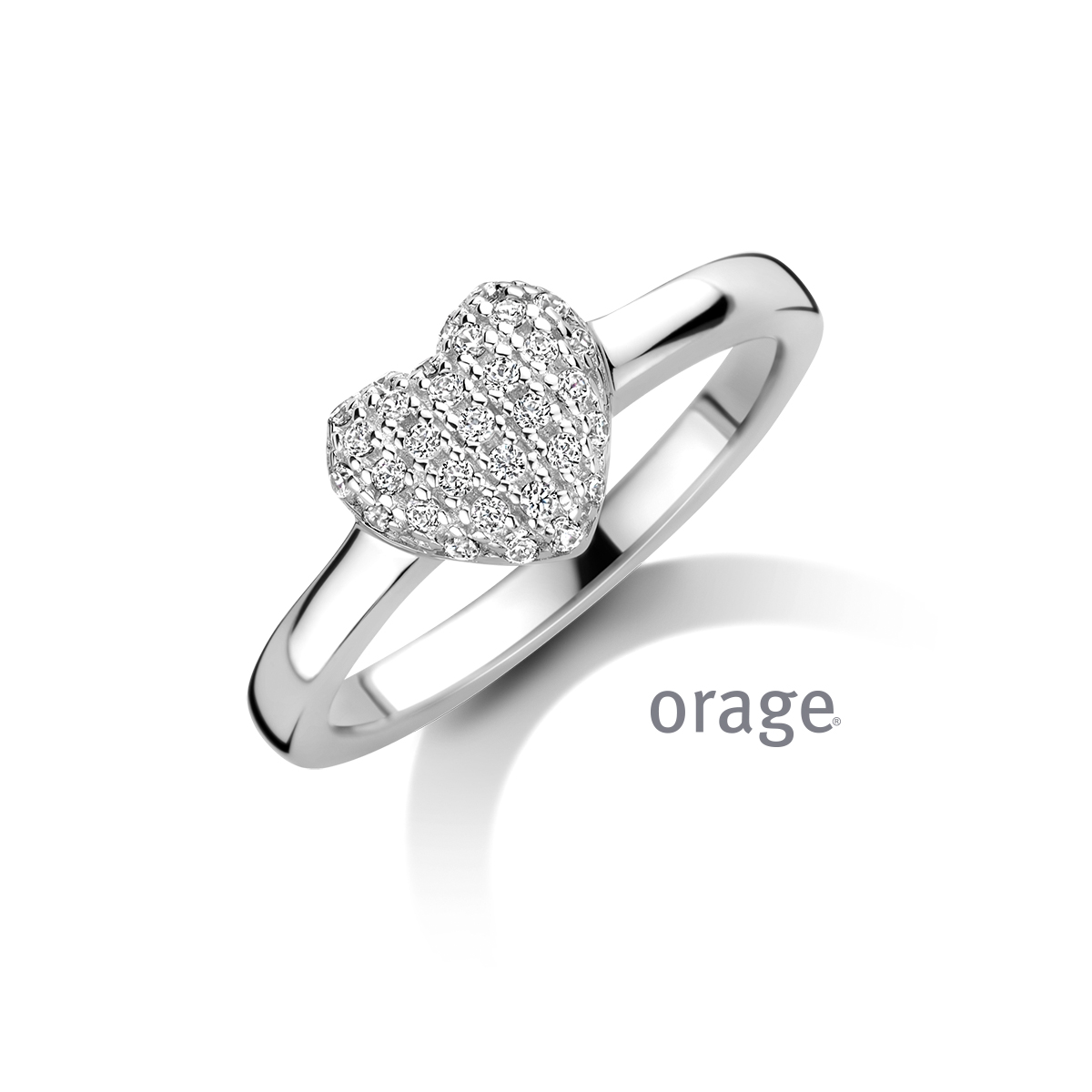 Deze prachtige ring, modelnummer BA236, valt onder de categorie 'Jewels' en is een verfijnd statement-sieraad. Draag deze ring solo voor een elegante uitstraling of combineer met andere ringen voor een trendy, gelaagde look. Ideaal voor elke gelegenheid, van casual tot chic. Een must-have accessoire voor elke sieradenliefhebber!
