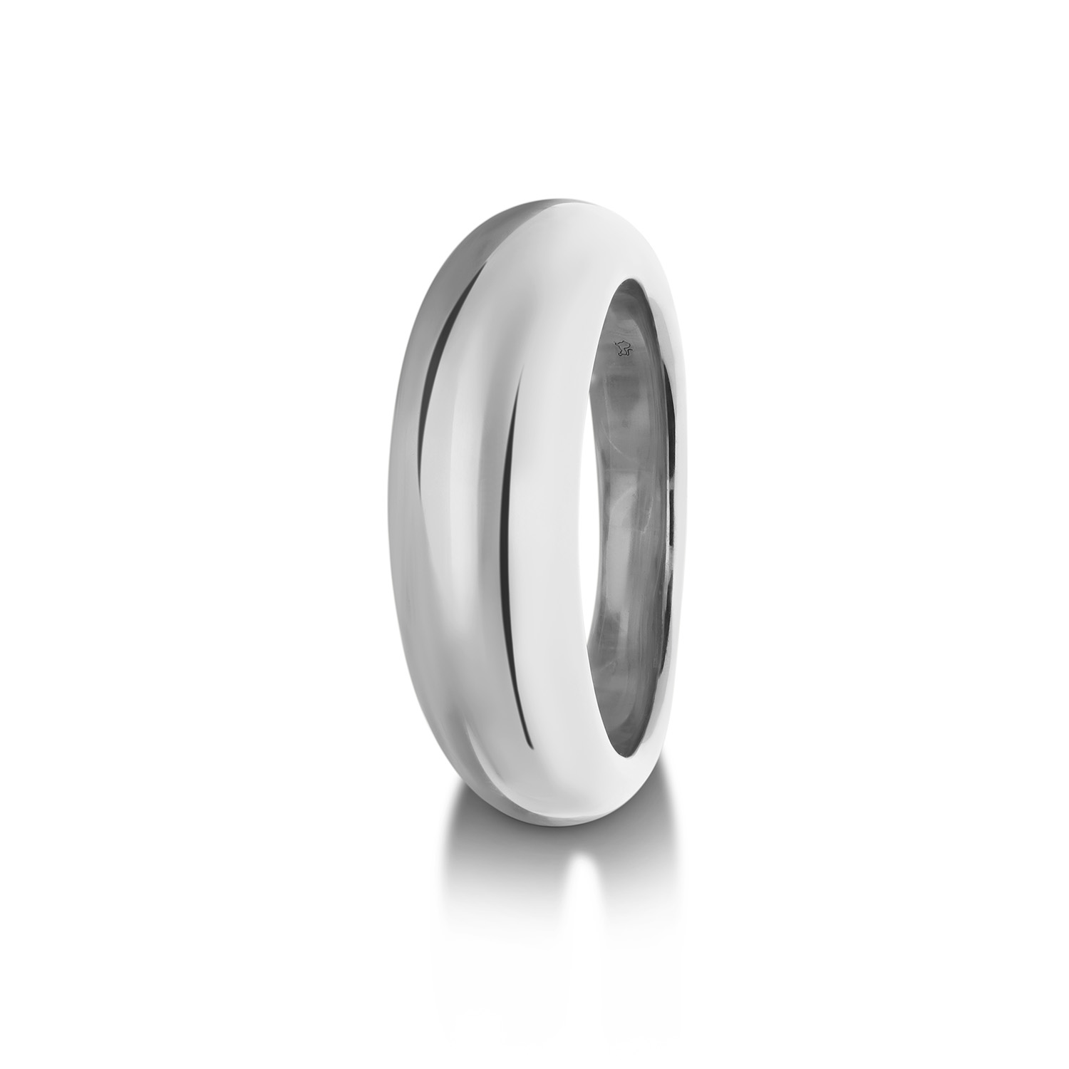 Dit is een ring van het merk GLOW