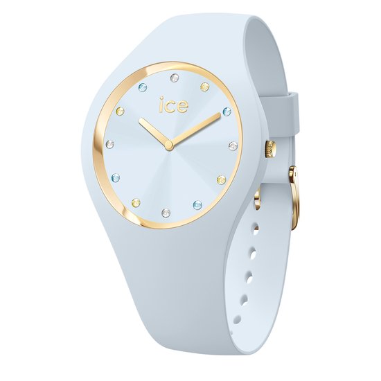 Trendy en super draagbaar. De ICE Cosmos horloges van het Belgische merk Ice-Watch geven jouw outfit een stralende touch. Op de wijzerplaat zie je sprankelende kleurrijke details, die schitteren als sterren. Combineer elegantie met een speelse twist met dit Ice Watch horloge ICE cosmos Clear Sky 022360. Het bestaat uit een lichtblauwe siliconen kast en band met geelgoudkleurige details. De indexen worden aangegeven met Swarovski-kristallen. Het horloge is analoog afleesbaar en heeft een kwartsgangwerk waarop een fabrieksgarantie van twee jaar geldt. Bovendien is het waterdicht tot op 100 meter.