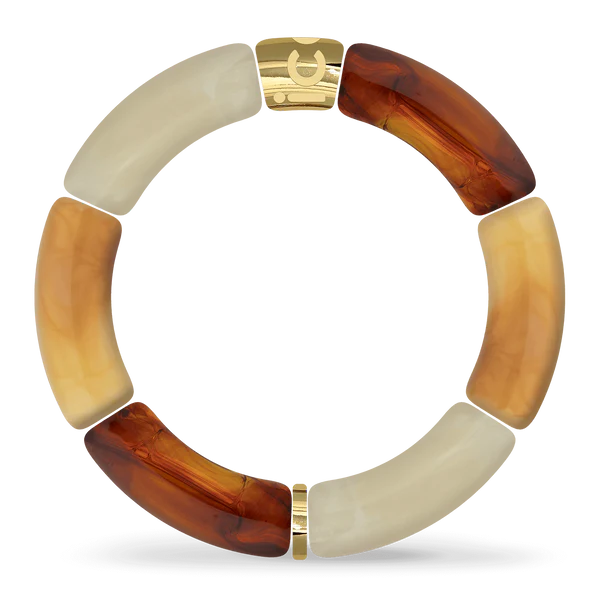 Warm Brown Orange

Fleur je stijl op met de ICE Bella Warm Brown Orange armband. Geïnspireerd door de warme tinten van een zonsondergang, roept dit sieraad een gevoel van comfort en vitaliteit op. De tinten creëren een opvallend contrast en voegen een vleugje dynamiek toe aan je dagelijkse look. Deze armband belichaamt de ongedwongen elegantie en energie van warme tinten.