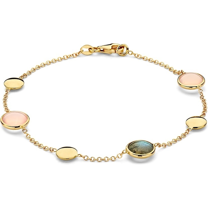 Laat je betoveren door de elegante schoonheid van de 14k gouden armband met labradoriet en rozenkwarts van Excellent Jewelry. Deze prachtige armband is een waar meesterwerk, met gekleurde stenen die schitteren in het licht en een vleugje magie toevoegen aan je look. Met een lengte van 19 cm en een breedte van 9 mm is deze armband een subtiele, maar opvallende toevoeging aan je sieradencollectie. 