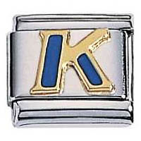 Zoppini letter K goud met blauw emaille

Metaal     : Staal, 18 karaat goud
Maten     : 9mm
Materiaal : staal met 18 karaat gouden letter met blauw emaille inleg.