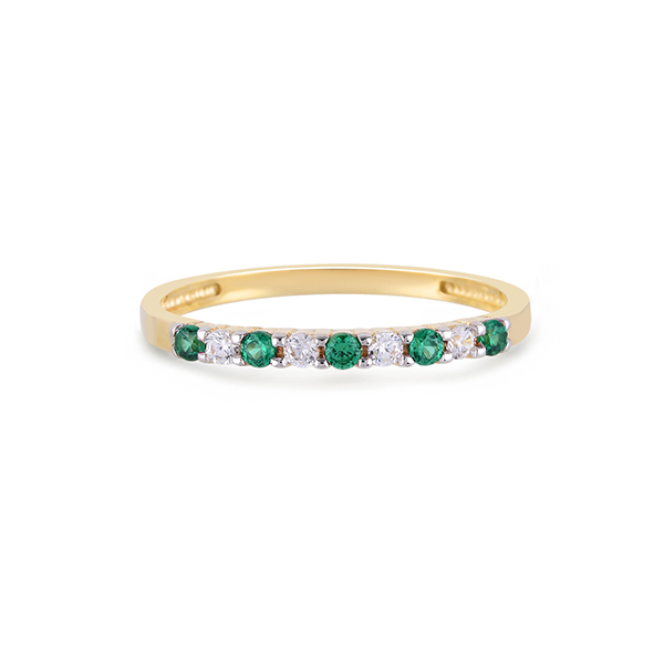 De SWING JEWELS RING SWBR10328-Y26-54 is een verfijnde gouden ring met een unieke groene kleur, ideaal voor elke elegante gelegenheid. De ringmaat is 54 en straalt klasse en stijl uit. Draag deze ring als statementstuk op zichzelf of combineer met subtiele sieraden voor een verfijnde, moderne look. Perfect voor zowel dagelijks als feestelijk gebruik.