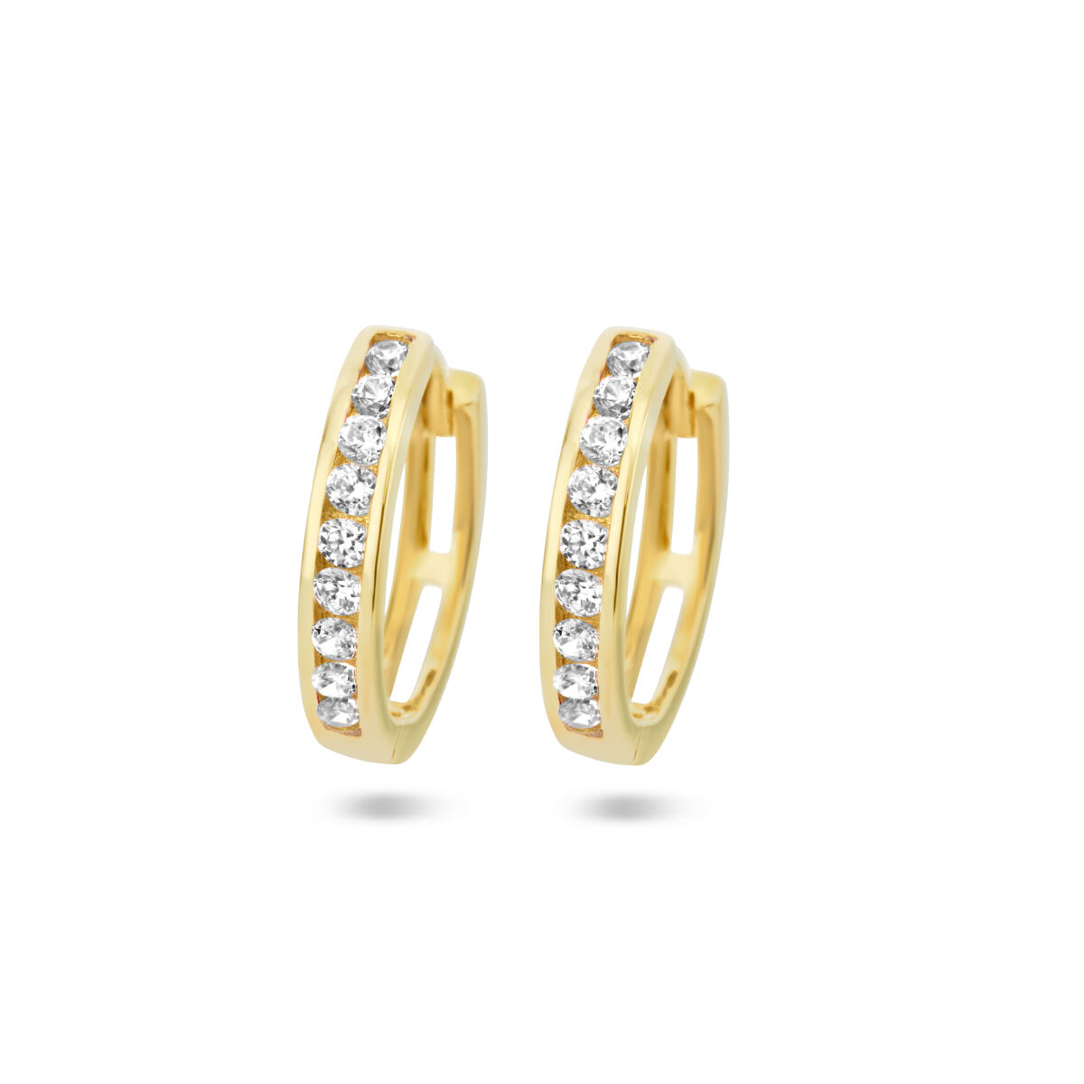 14krt gouden oorsieraden bezet met 9 zirkonia's. Perfect voor elke look.