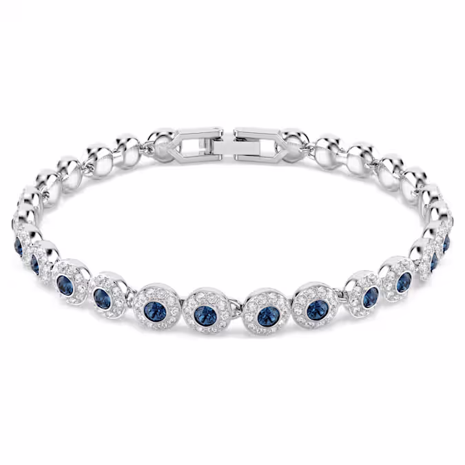 Maak u klaar om te stralen met deze verleidelijke tennisarmband uit de Una Angelic-lijn. Het ontwerp met rhodium toplaag met een verstelbare extender bestaat uit een enkele rij kristallen in ronde slijpvorm met een levendige blauwe tint, geaccentueerd door een schitterende pavé. Draag de armband met de bijpassende ketting en u zult zeker de aandacht trekken.