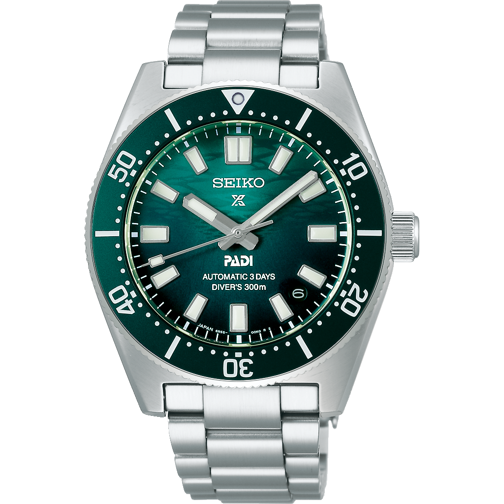 Seiko - SPB501J1

Bestel uw Seiko Prospex 1965 Heritage Diver PADI Special Edition herenhorloge direct via www.juwelierhaesen.nl. Dit Seiko Prospex herenhorloge is bekend onder Seiko-referentienummer SPB501J1 en daarnaast onder het EAN: . Het horloge heeft een mechanisch uurwerk met automatische opwindfunctie dat geplaatst is in een edelstalen kast. Op de groene wijzerplaat is analoge tijdsweergave zichtbaar. Aan de kast zit een staal- of zilverkleurige groene stalen textielen horlogeband met een doorn- / gespsluiting met een vouwsluiting.

Het mechanisch uurwerk met automatische opwindfunctie biedt u datum-aanduiding als tijdfunctie(s). De ronde horlogekast is 300m waterdicht en voorzien van een saffierglas.