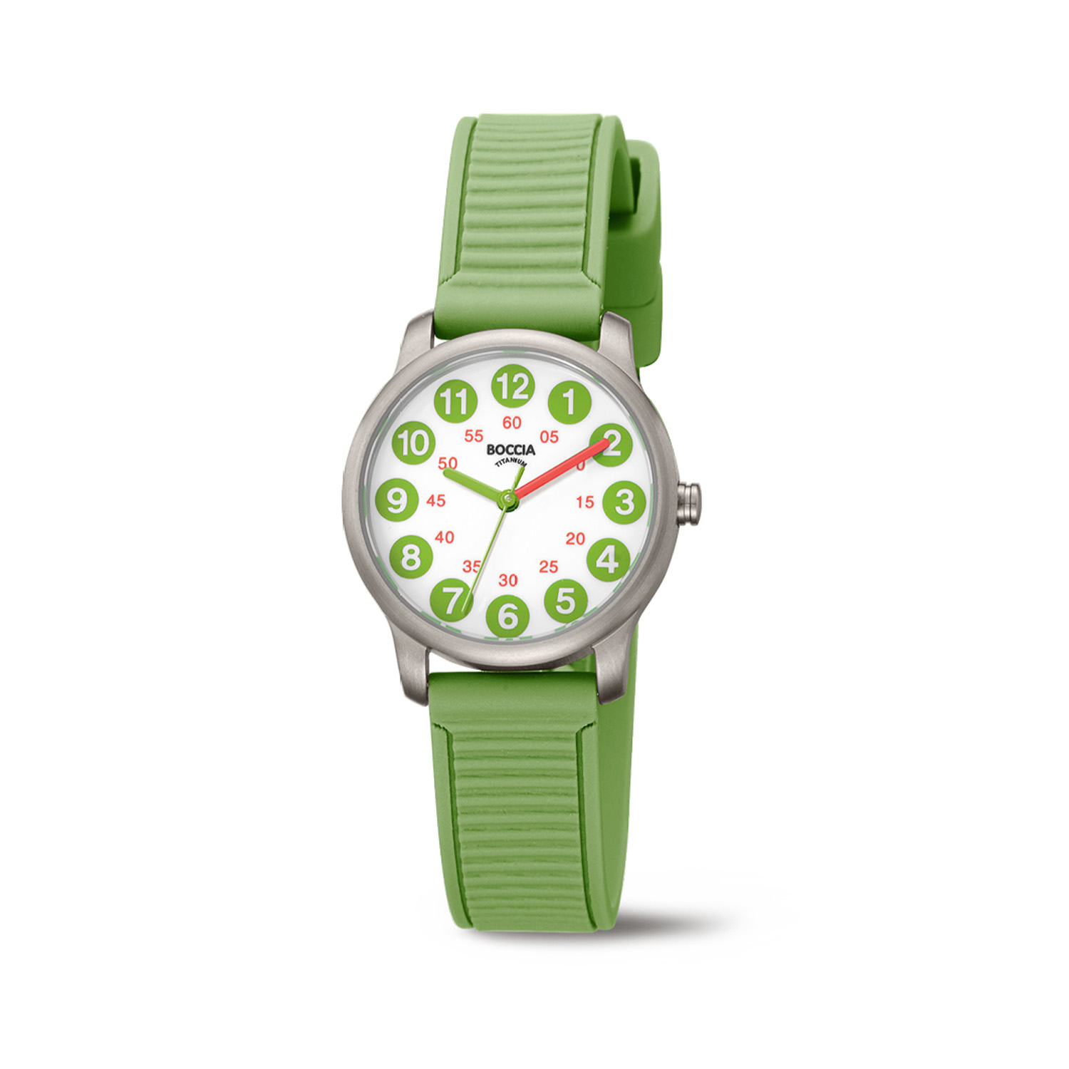 Boccia Titanium 3373-02 Kids Groen 
Dit kinderhorloge van Boccia heeft een speelse uitstraling. De 3373-02 heeft een ronde titanium horlogekast van 28mm met een witte wijzerplaat waarop de uren en minuten duidelijk zijn aangegeven met groene en rode kleuren. Een perfecte manier om met dit Boccia horloge klok te leren kijken. De groene bewerkte siliconenband met een gespsluiting maakt het dragen gemakkelijk. Het horloge heeft een mineraalglas en is 5ATM. 

HET MERK
Boccia Titanium is het titanium merk van Nederland, dat zijn oorsprong in Duitsland vindt en is opgericht in het jaar 1992. Ontwikkeld door internationale ontwerpers. Alle titanium componenten van de BOCCIA TITANIUM collectie zijn gemaakt van 99,7% puur titanium; het bijzondere materiaal. Het is licht in gewicht, neemt de temperatuur van de huid aan en is zeer huidvriendelijk. Bovendien is het corrosie- en temperatuurbestendig.

SPECIFICATIES
- Mineraalglas
- Ronde titanium horlogekast, Ø 28mm
- Groene siliconenband
- Witte wijzerplaat
- 5ATM