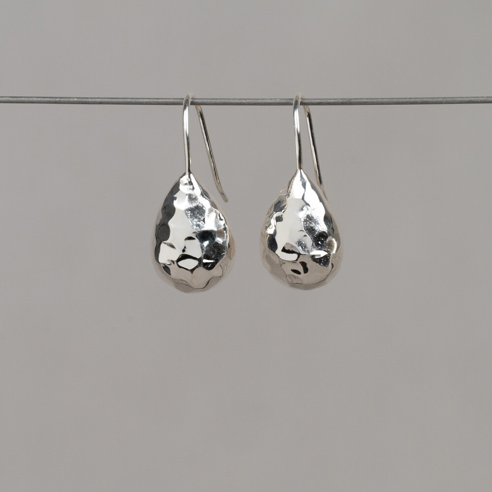 Oorbellen gemaakt van 925 sterling zilver. Combineer deze oorhangers met een mooi collier, een armband en een ring voor een complete look!