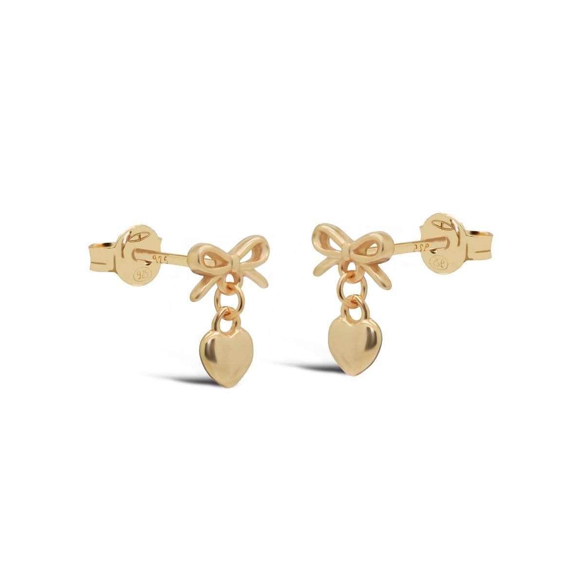 Het product Karma Symbols LOVIN Bow Goldplated, modelnummer KAR-M3315GP, is een elegant paar gouden stud oorbellen. Ze vallen onder de categorie sieraden en zijn nikkelvrij, wat ze perfect maakt voor gevoelige oren. Draag deze subtiele en vrouwelijke oorbellen dagelijks of bij speciale gelegenheden voor een vleugje verfijning en stijl.