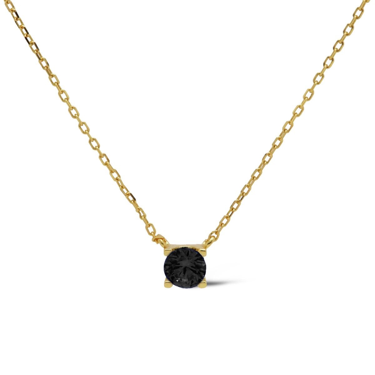 De Karma Necklace TESS Goldplated BLACK, modelnummer KAR-T309GPBL, is een stijlvolle en nikkelvrije ketting die behoort tot de categorie juwelen. Deze elegante halsketting kan prachtig worden gedragen als een statement accessoire, perfect voor zowel formele als informele gelegenheden. Draag het solo of in combinatie met andere kettingen voor een gelaagde look.
