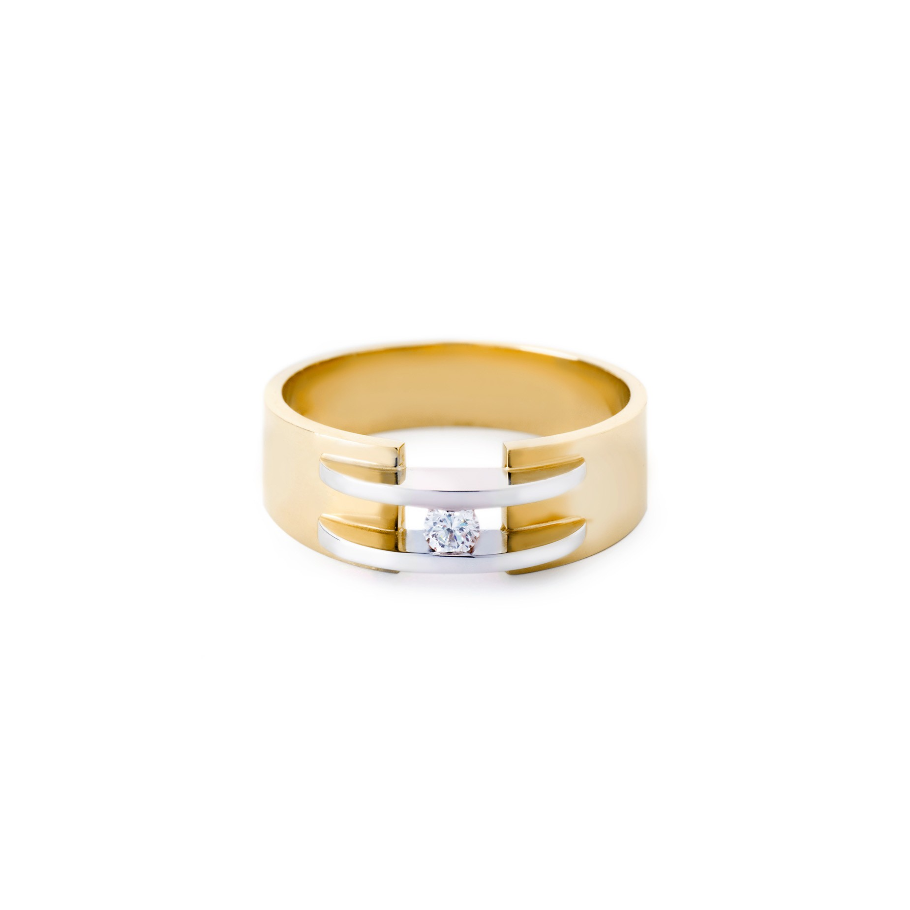 Deze ring is uitgevoerd in 14 karaat geel /wit goud.

Bezet met een 0.03 crt. Diamant Briljant geslepen. 
Kwaliteit van de steen is
Zuiverheid: si
Kleur: river

Leverbare goudkleuren: 14kts geel, wit en roségoud & alle bicolor combinaties
Deze ring valt in het groeisysteem van R&C.