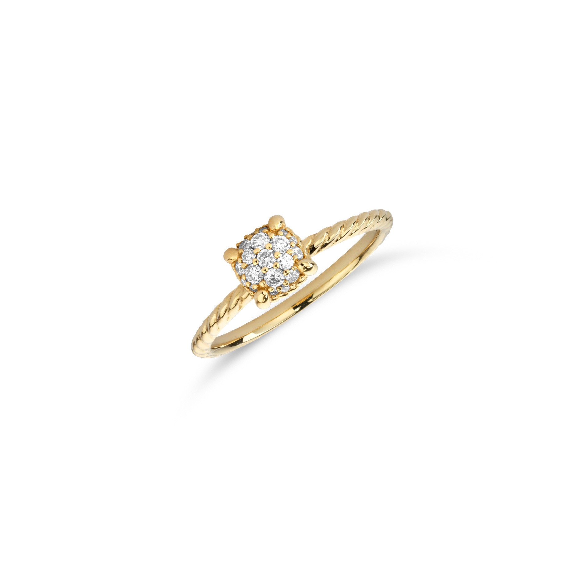 Ring Embrace Pavé is een echt diamanten snoepje. Een twist band met een pavé cushion als middensteen.

Leverbare goudkleuren: 18kts geel, wit en roségoud.

Alle R&C sieraden worden handgemaakt van verantwoord en 100% gerecycled goud.