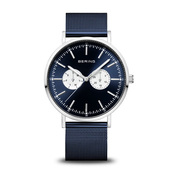  Klassiek, puristisch en toch spannend. Perfect stijlvol samen met contemporain  minimalisme. De CLASSIC-COLLECTIE is geïnspireerd op Deens design en staat voor unieke horloges die je dagelijkse stijl perfect accentueren.    Zeer hard kristalhelder en krasvast saffierglas zorgt dat de prachtige wijzerplaat duidelijk zichtbaar is. 