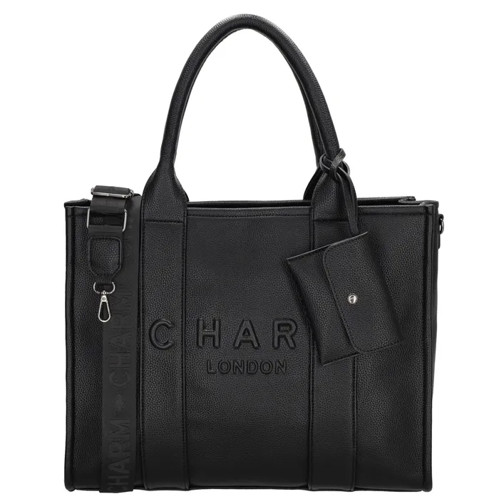 De Charm London Bond Shopper is jouw stijlvolle sidekick voor elke dag. Met een ruim hoofdvak dat veilig afsluit met een rits, biedt deze tas voldoende ruimte voor al je essentials. Dankzij het handige 15.6 inch laptopvak neem je je laptop moeiteloos mee naar werk of studie. De verstelbare en afneembare schouderriem zorgt voor extra draagcomfort, terwijl de interne opbergvakken je helpen georganiseerd te blijven. Gemaakt van stevig imitatieleer, combineert deze shopper functionaliteit met een trendy uitstraling.

Kenmerken:


Geschikt voor 15.6 inch laptops

Ruim hoofdvak met ritssluiting

Intern ritsvak, insteekvak en achtervak voor optimale organisatie

Verstelbare en afneembare schouderriem voor draagcomfort