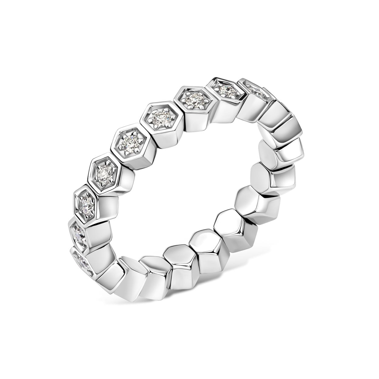  Als edles Schmuckst&uuml;ck wertet dieser 585/- Wei&szlig;gold Brillantring jedes Outfit auf. 20 Brillanten mit insgesamt 0,42ct W/si bringen den Ring zum gl&auml;nzen.Tragen Sie diesen Ring zu besonderen Anl&auml;ssen oder als t&auml;gliches Highlight. Kombinieren Sie ihn mit schlichten Outfits, um seine Brillanz hervorzuheben. Perfekt f&uuml;r stilvolle Auftritte oder als bedeutungsvolles Geschenk.