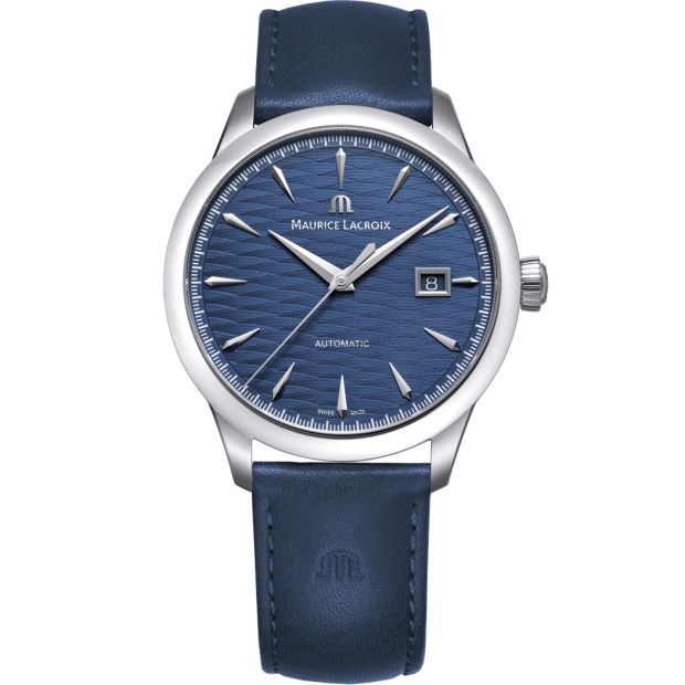 De MAURICE LACROIX HORLOGE 756108-SS001-430-4 beschikt over een blauw gestreept analoog wijzerplaatontwerp, automatische Zwitserse beweging, en is waterdicht tot 10 ATM. Met een zilverkleurige ronde kast van roestvrij staal en een blauwe lederen band, is deze stijlvolle horloge perfect voor dagelijks gebruik. Draag hem bij formele en casual outfits voor een tijdloze uitstraling.