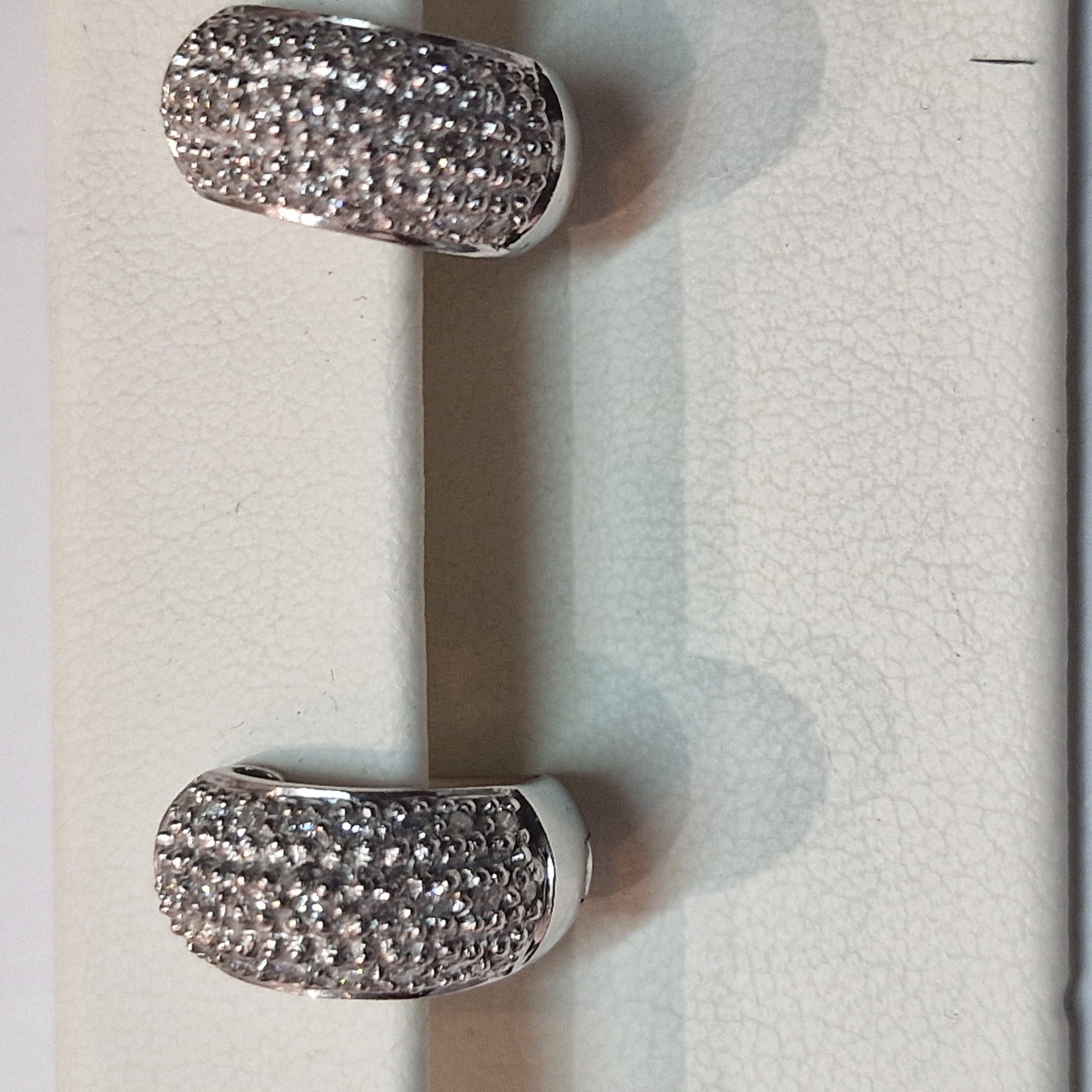 18k witgouden klapcreool bezet met diamant