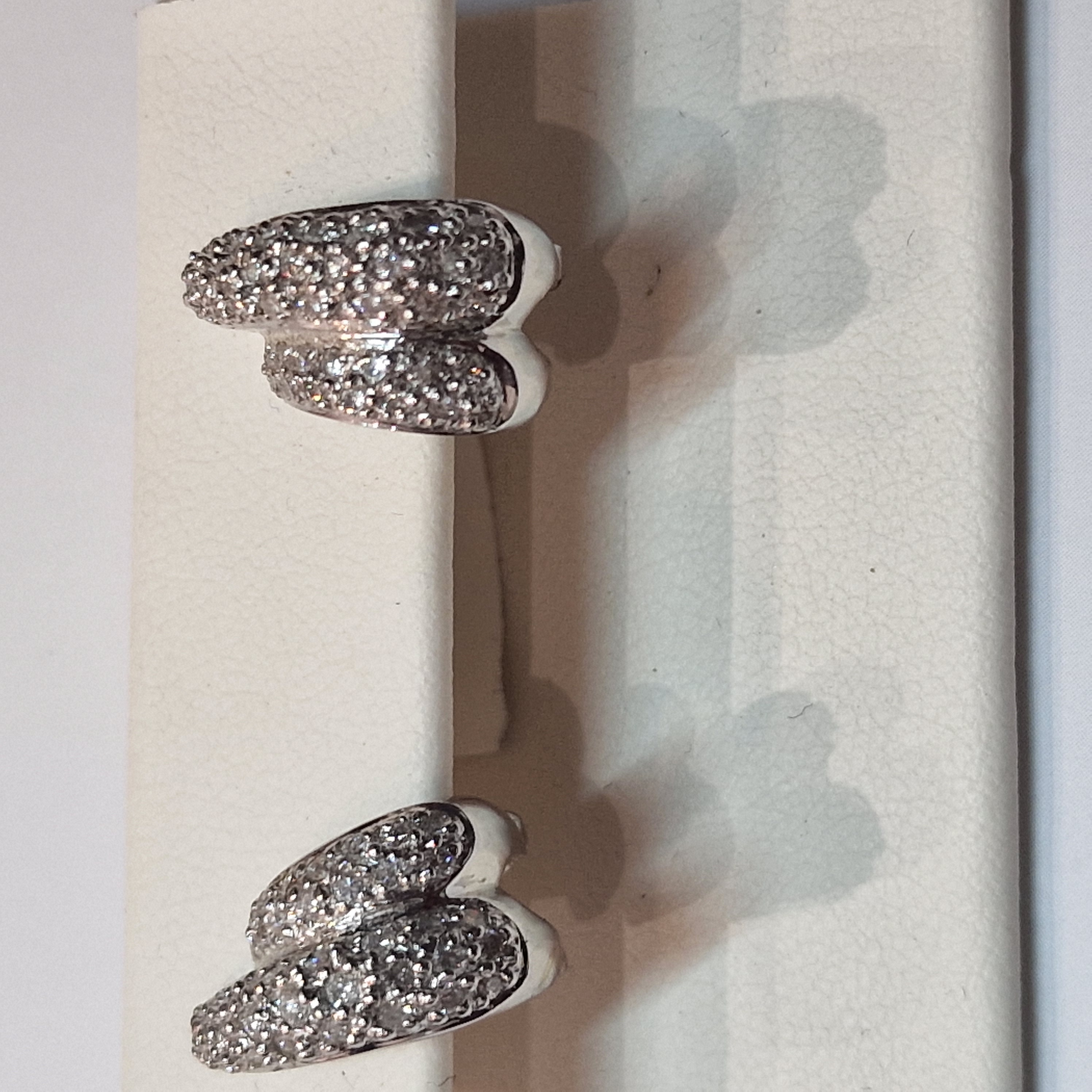 18k witgouden oorclips met diamant