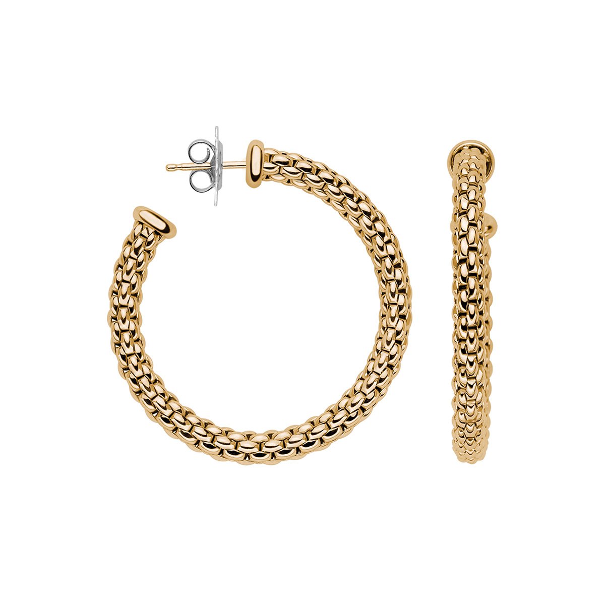 De Fope Essentials creolen met modelnummer 02E06OX_XX_G_XXX_000 zijn elegante oorbellen van 18-karaats geelgoud. Met een diameter van 40mm stralen ze luxe uit en zijn perfect voor elke gelegenheid. Combineer ze met andere gouden sieraden voor een verfijnde look. Ideaal voor dagelijks gebruik of een speciale gelegenheid. Een tijdloze toevoeging aan elke sieradencollectie.