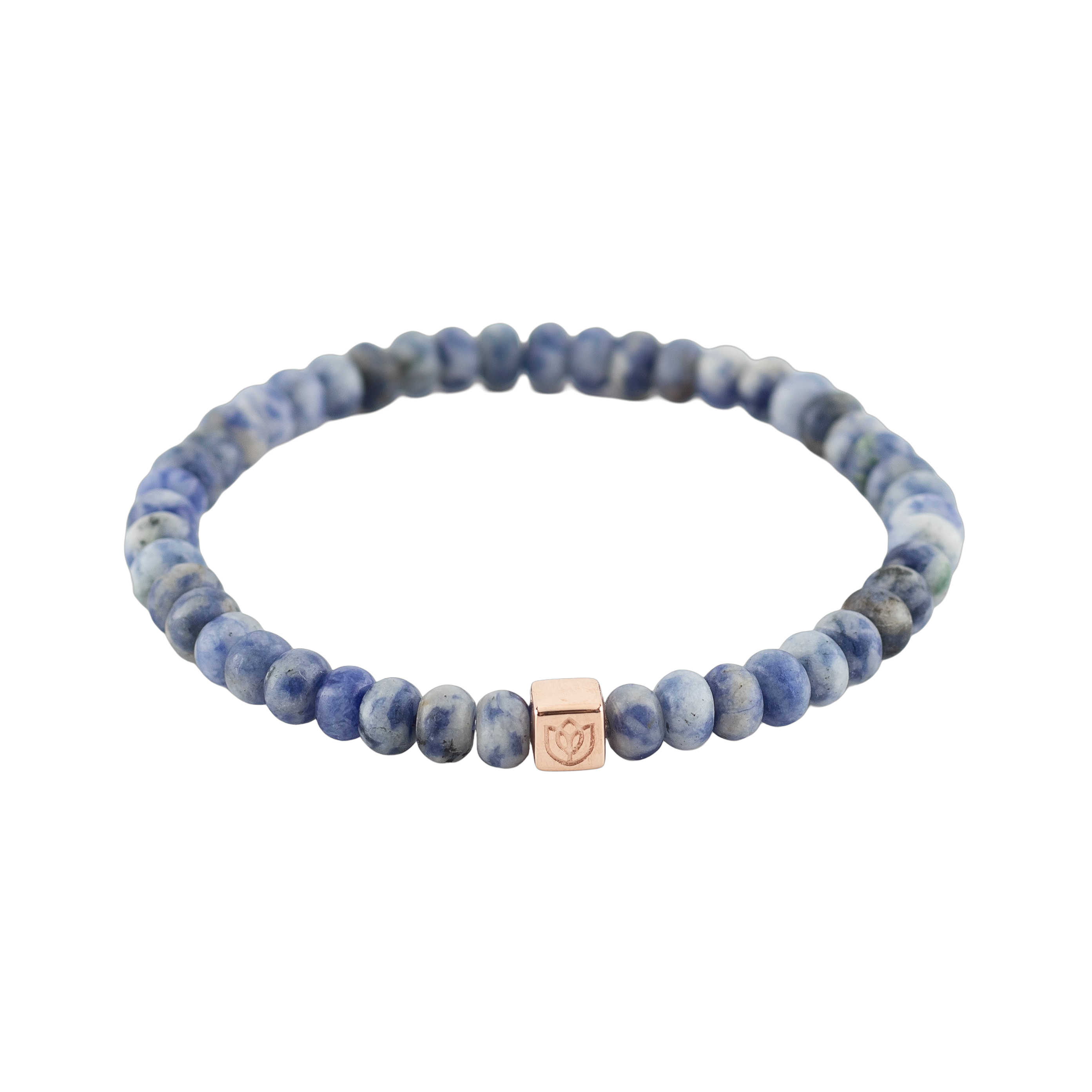 Edelstenen armband (6x4mm) met een rosé gouden tulp ornament.
Deze prachtige armband is een combinatie van sodalite en een rosé gouden cube.

 De armbanden van Y&G hebben een luxe uitstraling. Ze zijn fantastisch om solitair te dragen, maar ook heel mooi te combineren met andere armbanden.

