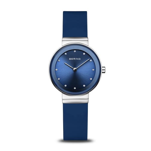  Klassiek, puristisch en toch spannend. Perfect stijlvol samen met contemporain  minimalisme. De CLASSIC-COLLECTIE is geïnspireerd op Deens design en staat voor unieke horloges die je dagelijkse stijl perfect accentueren.    Zeer hard kristalhelder en krasvast saffierglas zorgt dat de prachtige wijzerplaat duidelijk zichtbaar is. 