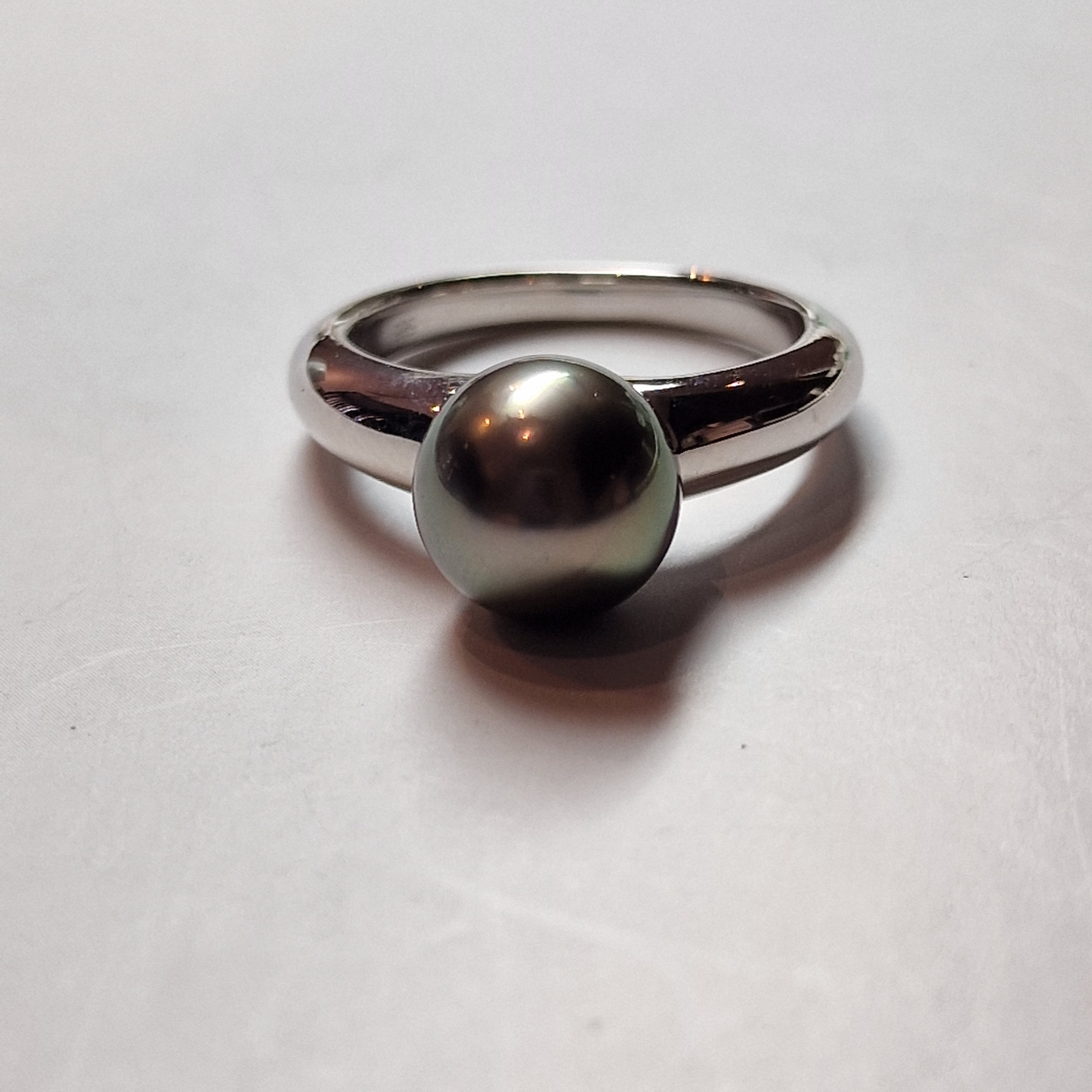 14k witgouden ring met zwarte Tahiti parel 9 mm