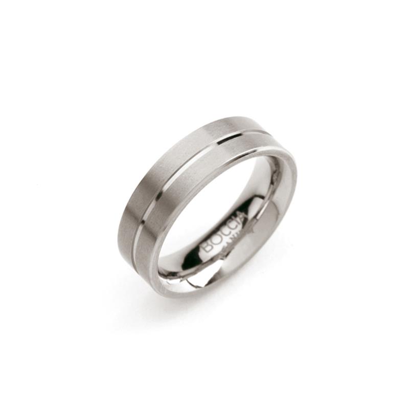 Dit is een ring van het merk Boccia Titanium