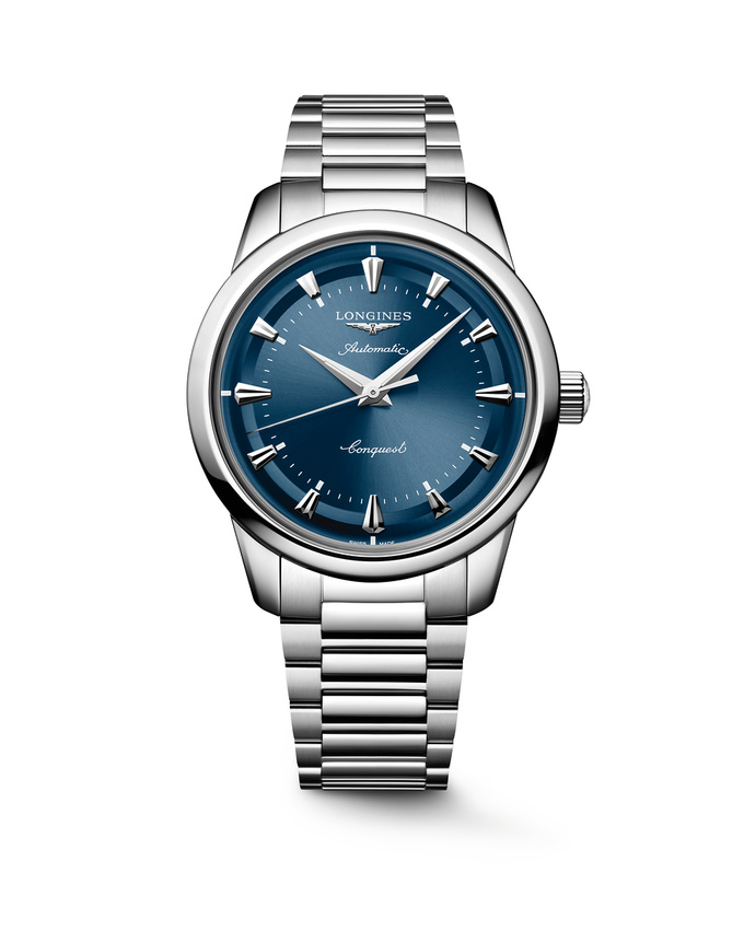 Het product met modelnummer L16494926 is een polshorloge. Het is ontworpen voor dagelijks comfort en stijl. De beste manier om dit horloge te dragen is door het om de pols te bevestigen en eventueel aan te passen voor een optimale pasvorm. Het klassieke ontwerp maakt het geschikt voor zowel casual als formele gelegenheden. Voeg dit veelzijdige accessoire vandaag nog toe aan je collectie!