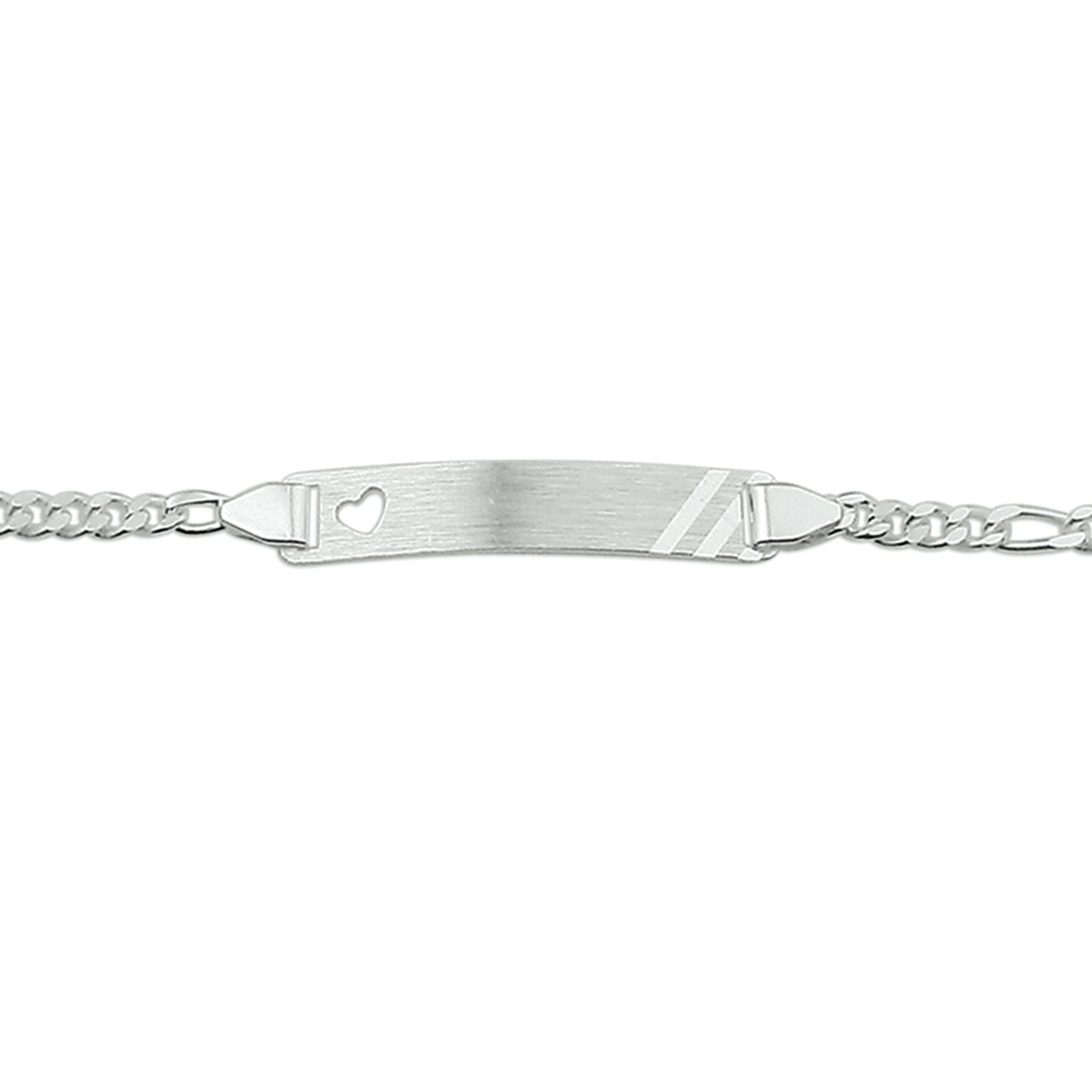 Zilveren graveerarmband met een gestanst hartje. De lengte bedraagt 16cm met 2cm extensie. De breedte van de graveerplaat bedraagt 5mm en de dikte is 0.9mm.