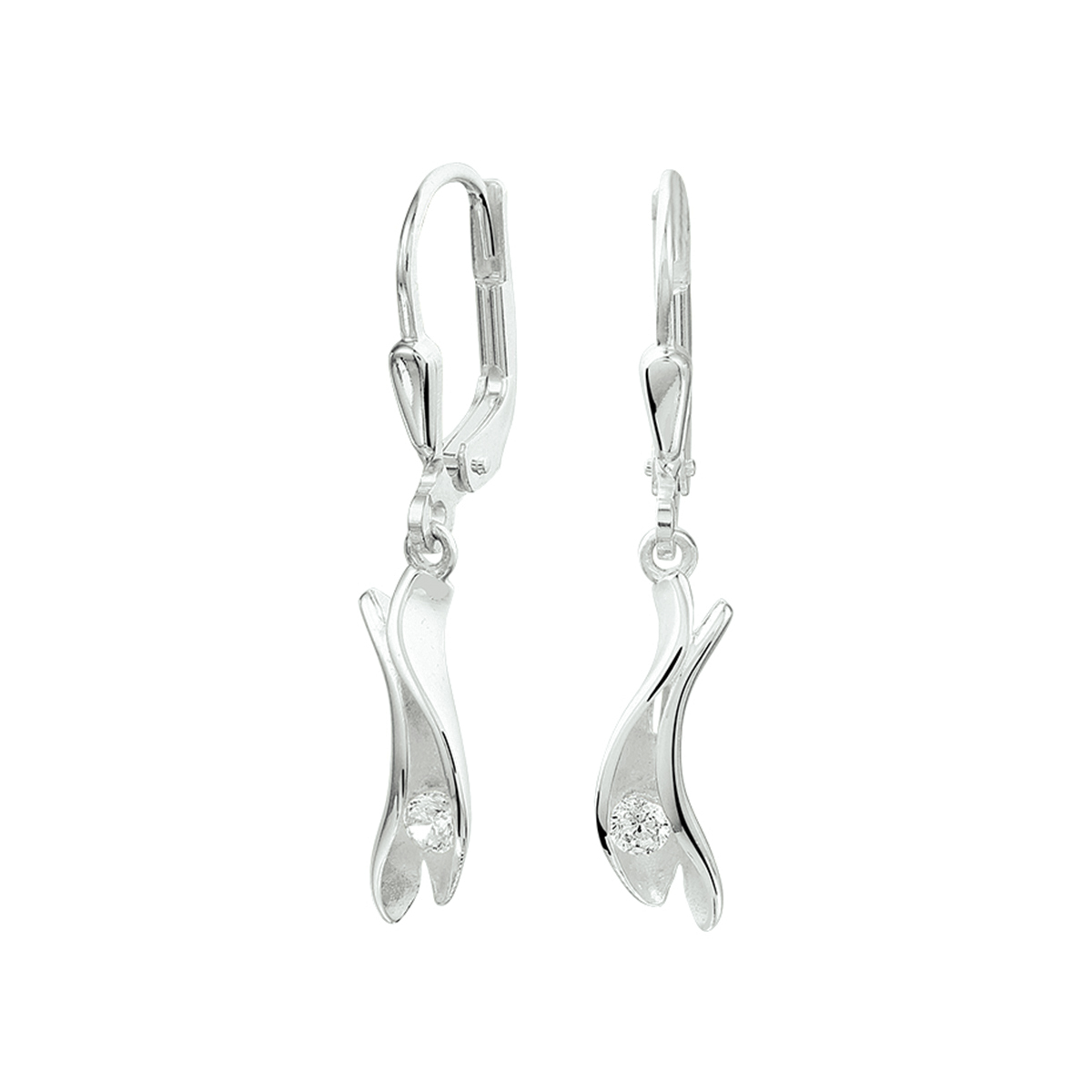 Sierlijke zilveren oorhangers met schitterende details zoals de sprankelende zirkonia steen en de poli/matte afwerking. De oorhangers hebben een totale hoogte van 3cm.