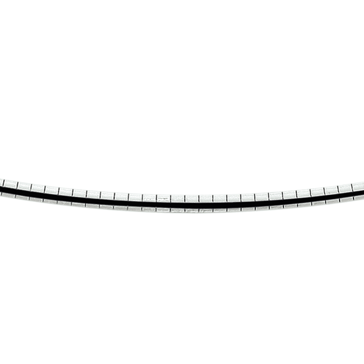 Gerhodineerd zilveren omega collier. De schakelbreedte is 2.75mm.