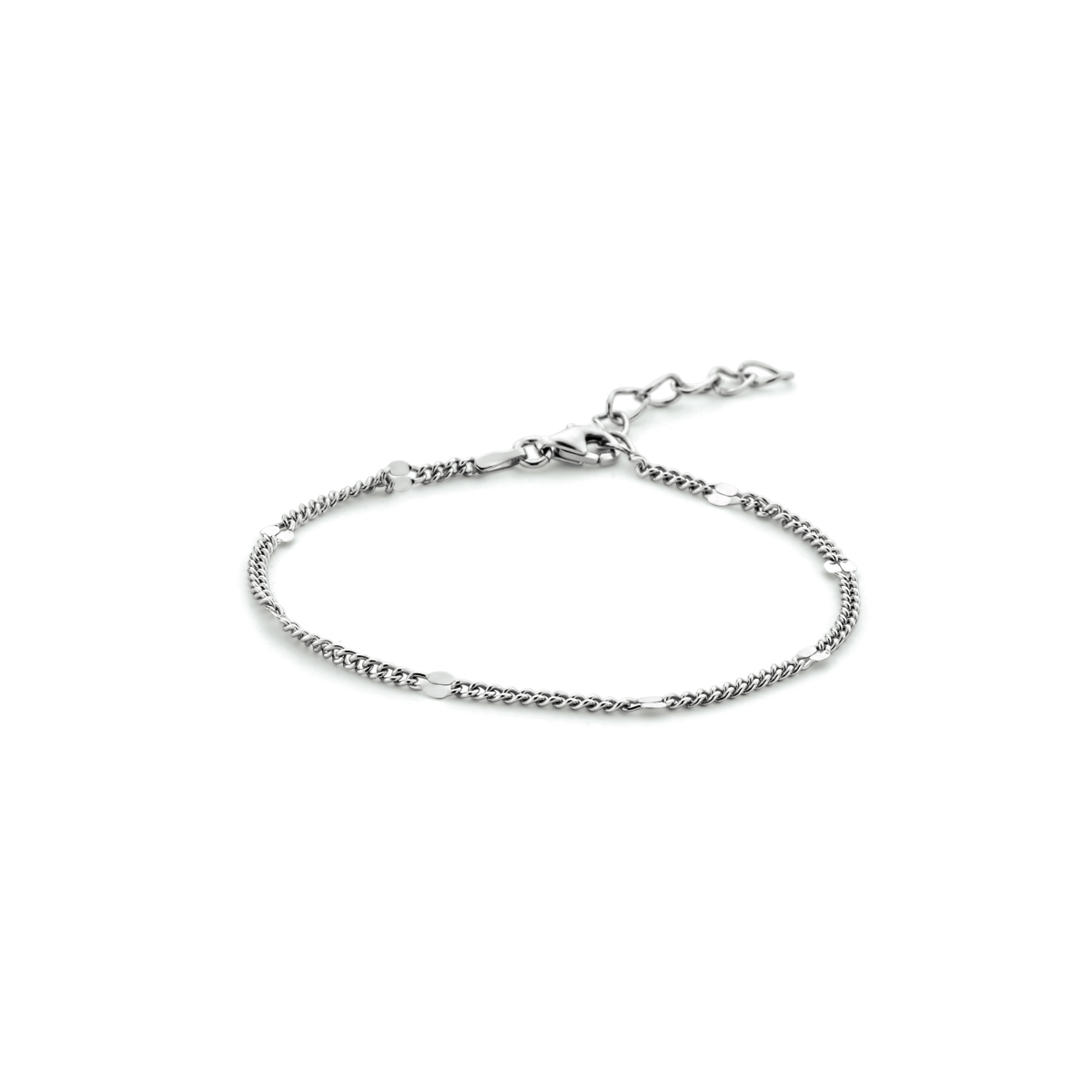 Gerhodineerd 925 zilveren armband met een schakelbreedte van 3mm. De armband heeft een draaglengte van 16cm met een extensie van 3cm en een stevige karabijn sluiting.