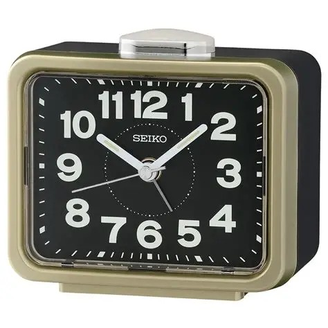 De SEIKO WEKKER QHK062G, modelnummer QHK062G, is een stijlvolle klok met een behuizing van 150 mm. Deze klok valt onder de categorie klokken en biedt betrouwbare tijdwaarneming in een elegant ontwerp. Perfect voor op je nachtkastje of bureau. Draag deze klok niet, plaats hem in je kamer voor een moderne uitstraling en tijdsgevoelig gemak.