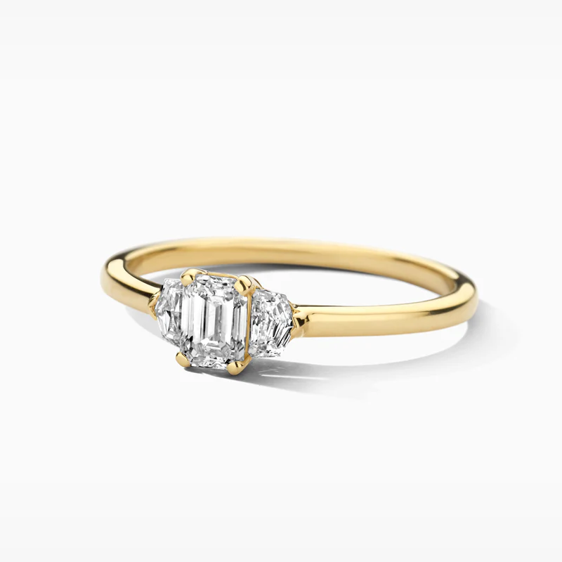 gouden Blush ring, LG 0.40ct baguette+2x0.10ct mt56