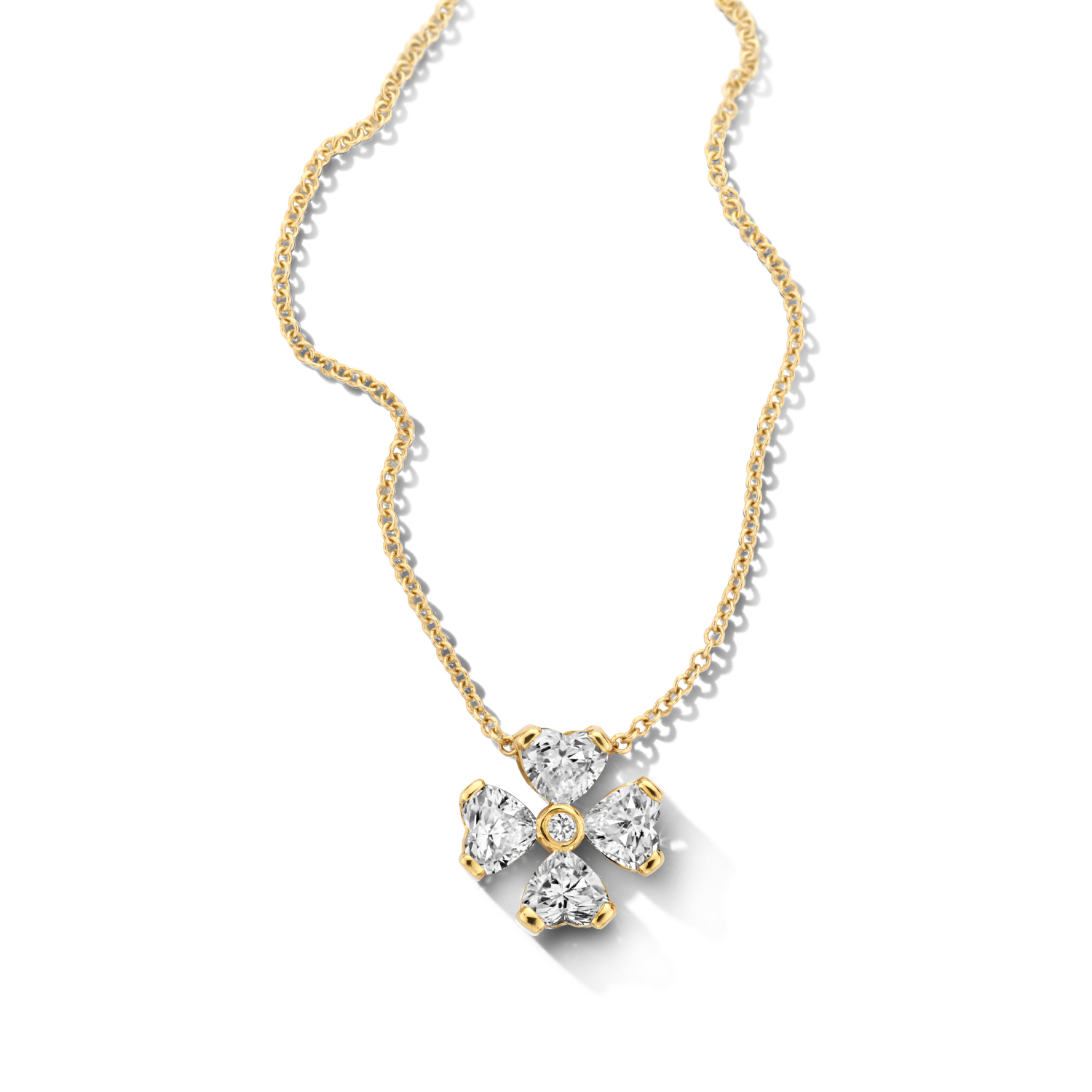 BLUSH COLLIER LG DIAMONDS
1 X 0.01 CRT + 4 X 0.15 CRT